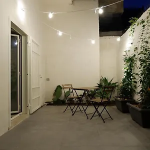  Apartament Central Patio Włochy