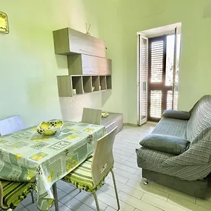  Apartament Enza's Włochy